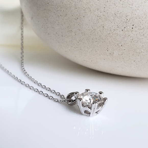 Sterling Silver Round Diamond Moissanite in Heart Shape 6 Prong Basket Setting - Picture 5 of 11